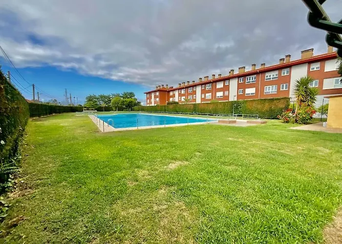 Piscina Salinas (Castrillon)